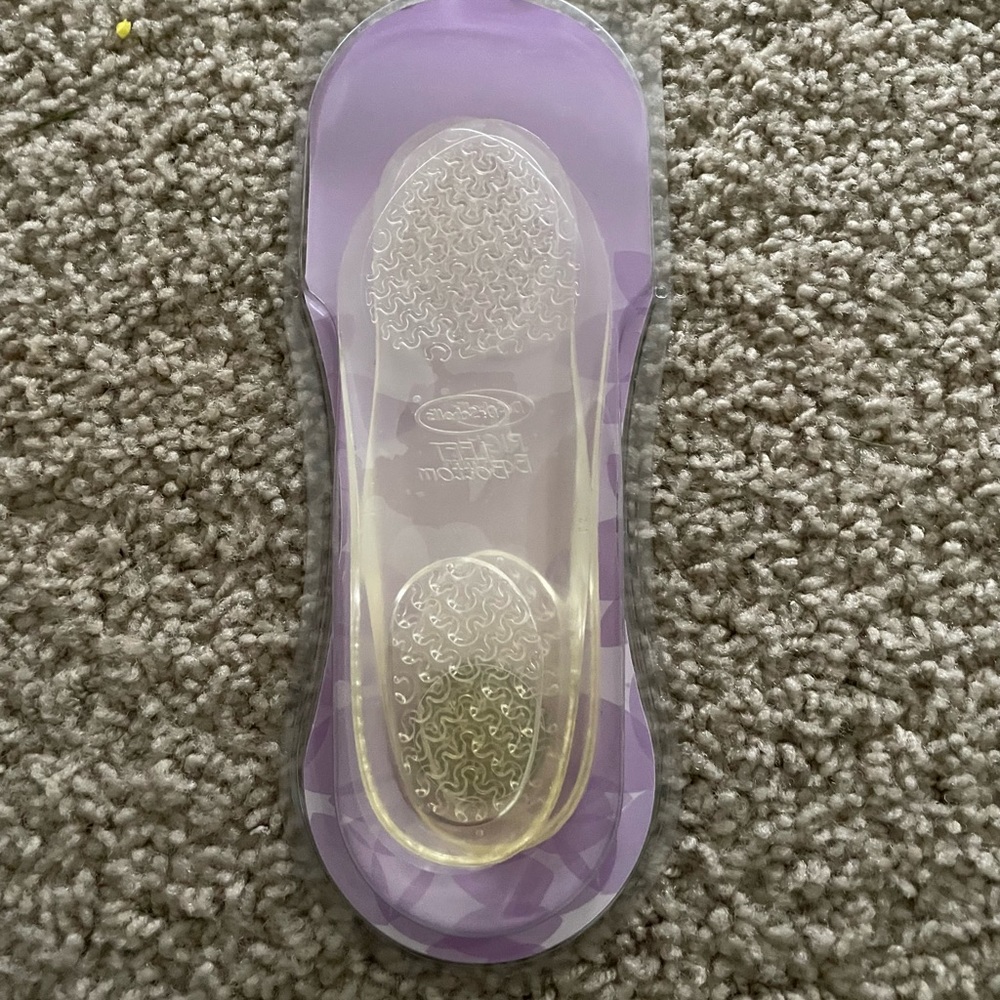 79. Shoe inserts - Picture 2 of 2